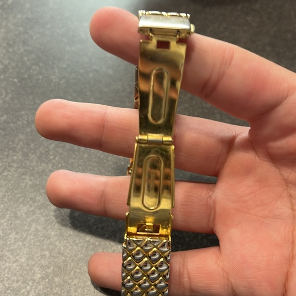 Polini quartz women’s watch 
Great condition - Picture 2 of 4